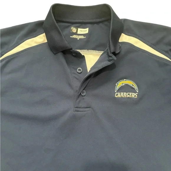 NFL Chargers Vintage Team Logo- Men T Shirts- Size M - Picture 5 of 5